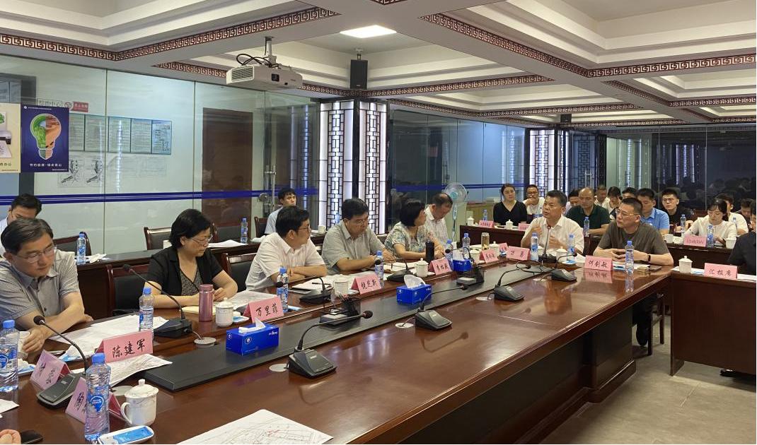 饶芝新最新动态揭秘，前沿科技与生活融合之美探索